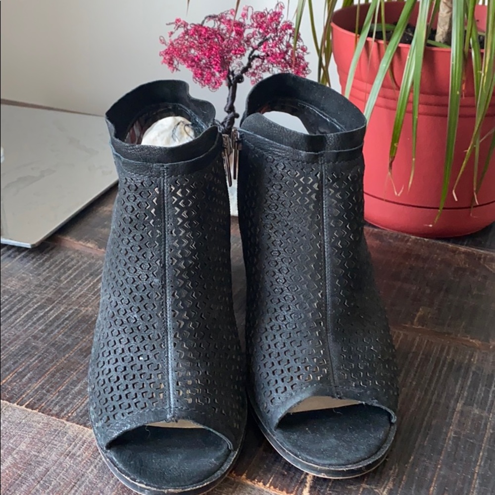 Vince Camuto shoes
